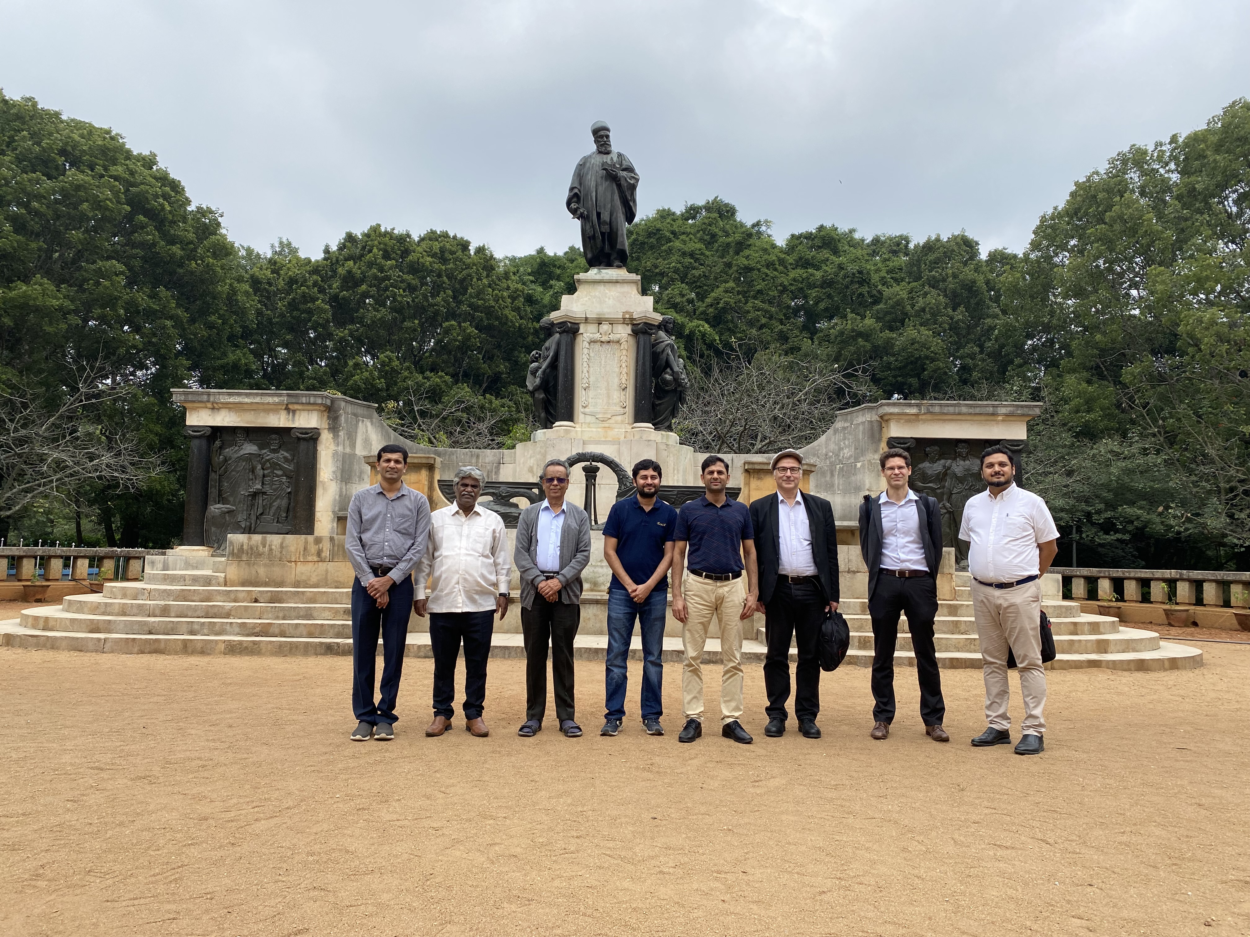 Saint-Gobain team visit